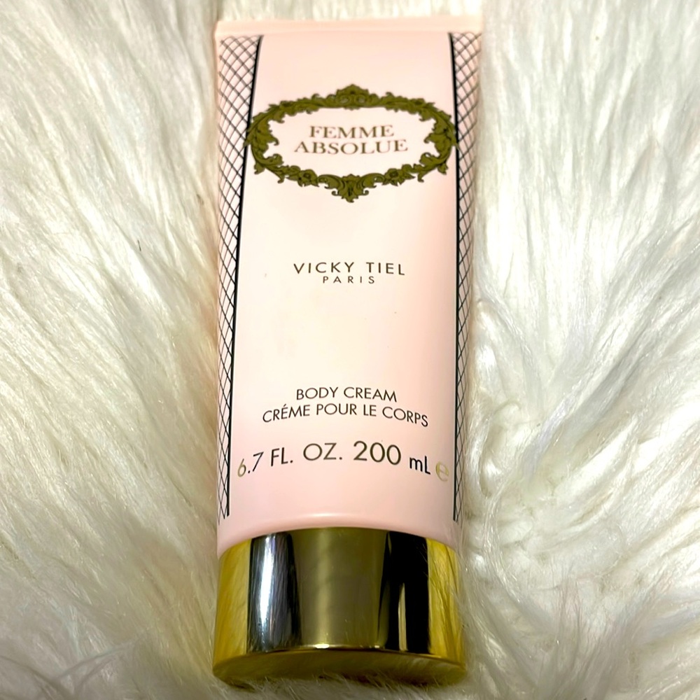 Vicky Tiel Paris- Femme Absolue Body Cream- 6.7 oz Bottle
